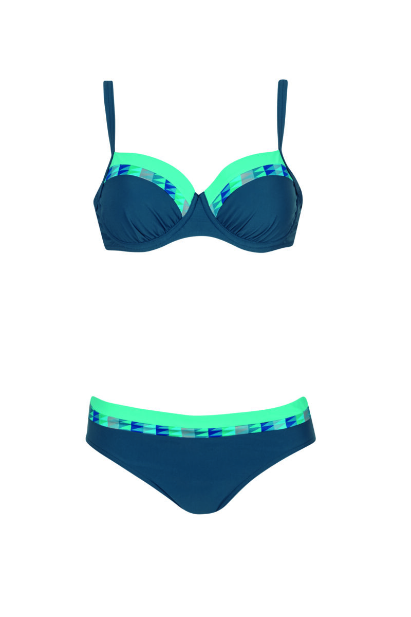 Lingerie By M - Sunflair Bikini Turquoise - Creëer een trendy strandlook met de Sunflair blauwe bikiniset met voorgevormde cup en beugel. Geniet van comfort en een perfecte pasvorm