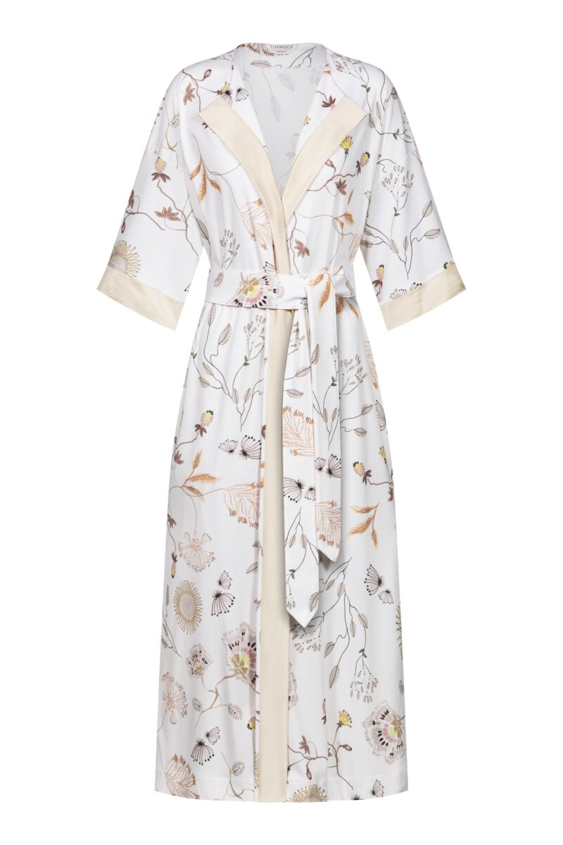 Lingerie By M - Mey kimono 3/4 sleeve Wit - Voel je elegant met de Mey Kimono 3/4 Mouw uit de Love Story Serie. Perfecte balans tussen comfort en stijl. Nu beschikbaar!