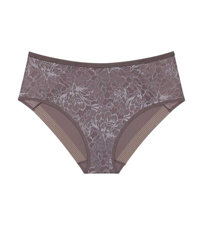 Lingerie By M - Triumph AMOURETTE CHARM T Maxi01 Pigeon Grey - Ontdek de elegante en comfortabele Triumph Serie Amourette Charm T Maxi01. Klassieke lingerie met een moderne twist. Bestel nu