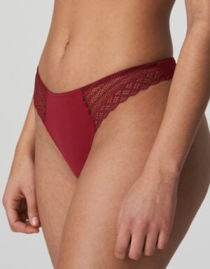 Prima Donna Twist EAST END string TRUE RED