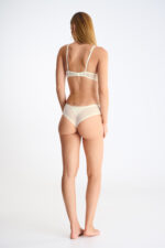 Lisca Opal Brazilian String Cream